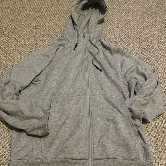 Y3 Grey sweat suit in size small, comes with hoodie and pants - Picture 2 of 9